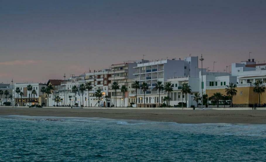 Apartamento Puerta Al Mar Apartman Rota Kültér fotó